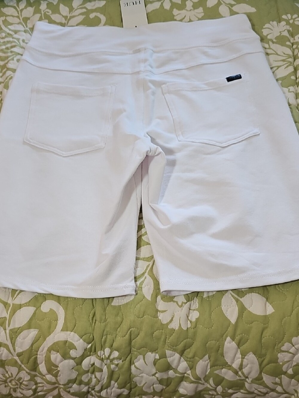 HUE White Women's Bike Shorts - Picture 5 of 5